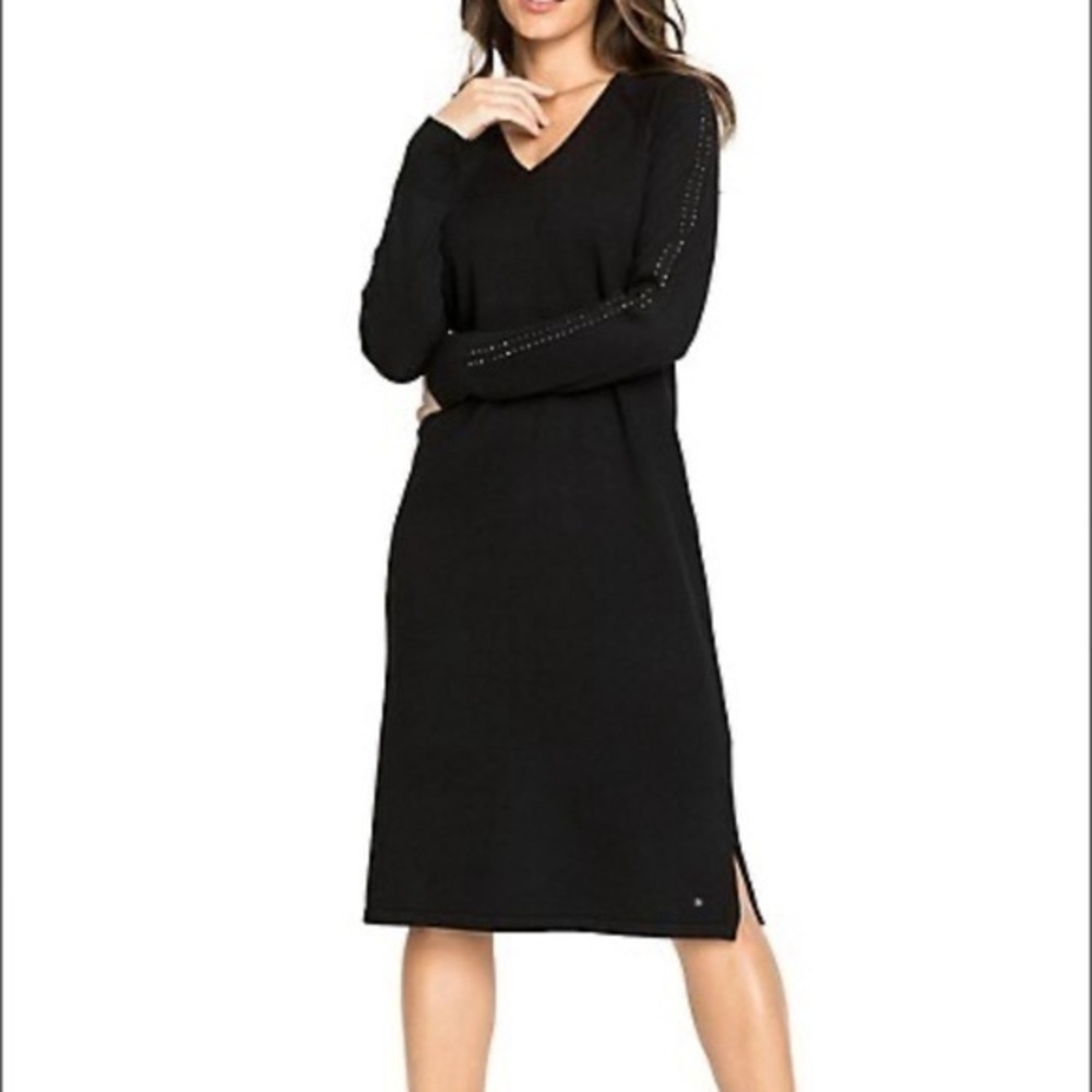 Olsen Festive Spirit V-Neck Midi Dress